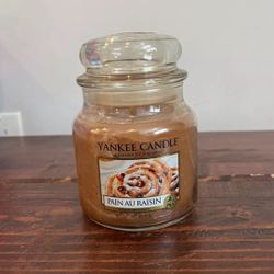 Yankee Candle Pain Au Raisin Fragrance 411g  New Rare Retired Winter Scent