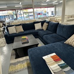 U Shaped Sectional ( Blue Fabric) Available Same Day Delivery 