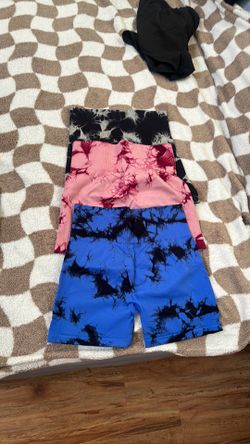 Women’s workout Shorts L/XL