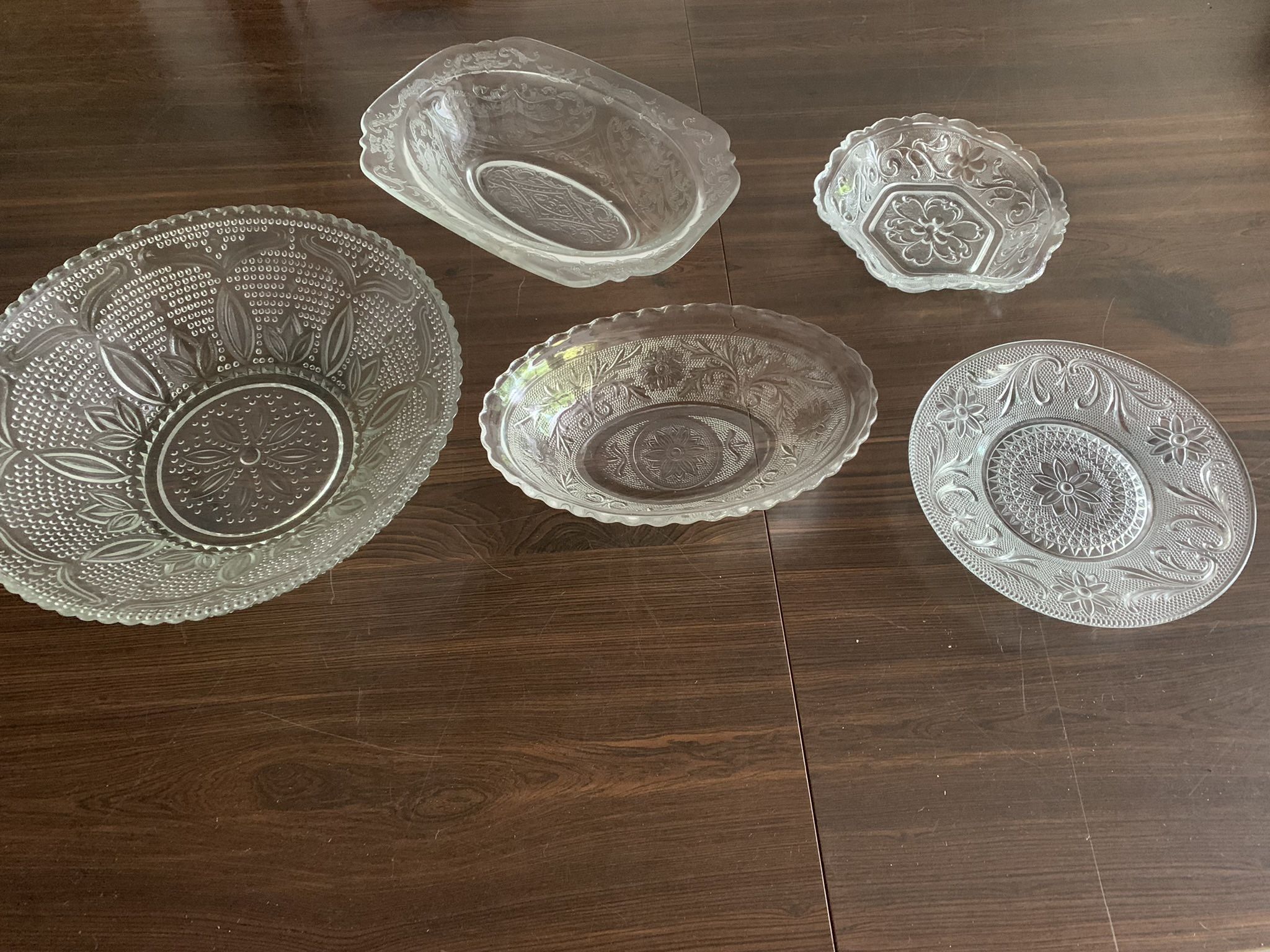 Glass Bowls Set All For $6
