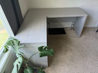 Modern Gray L-Shaped Corner Desk | 60” x 60” Home Office Desk