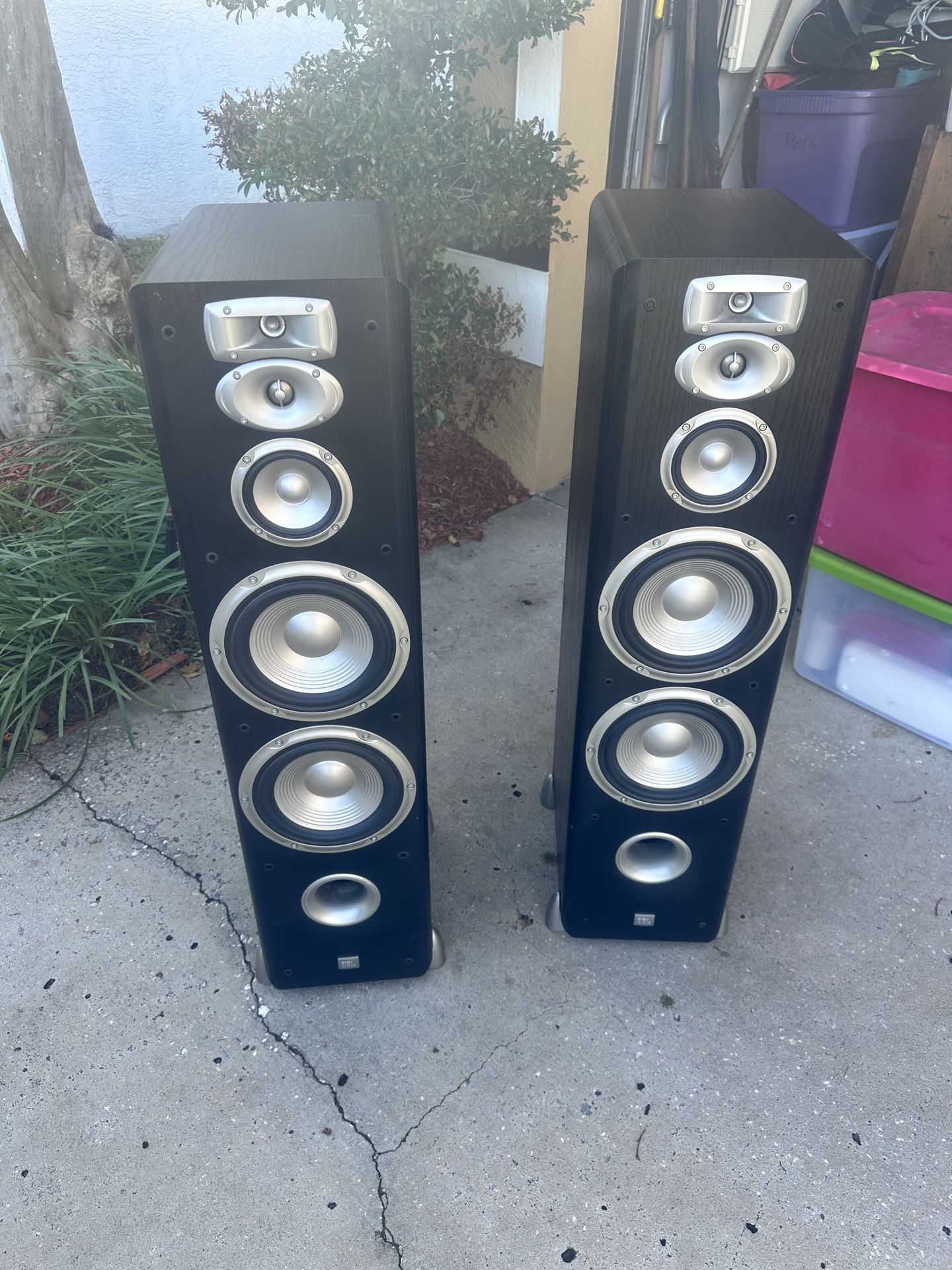 JBL Studio L Series L890 Floor Standing Speakers