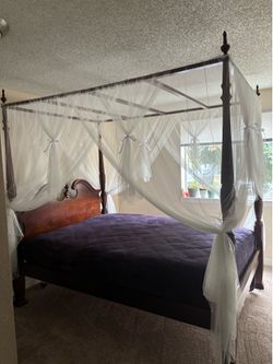 Queen Size Canopy Bed Frame