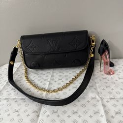 Ivy On Wallet Crossbody