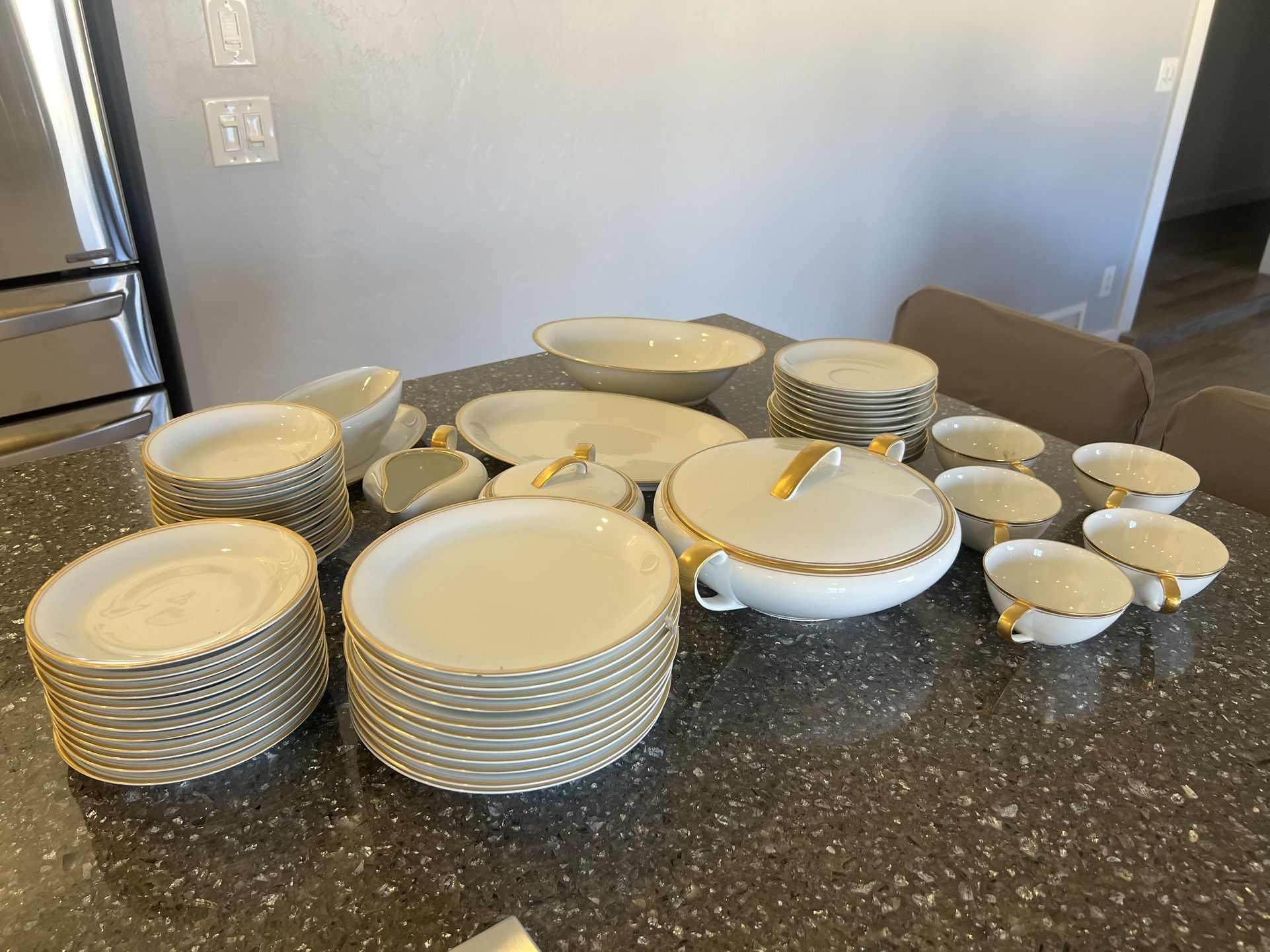 Noritake Vintage Dish Set #5182 Bradford -