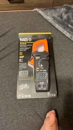 Klein Tools CL610 Digital Clamp Meter