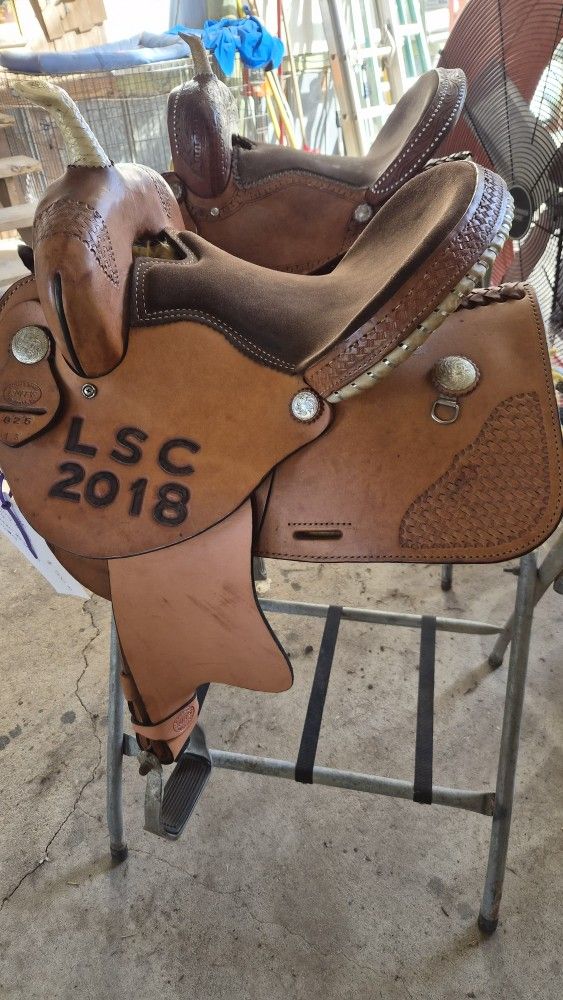 Johnny Ruff's Youth Barrel Saddle