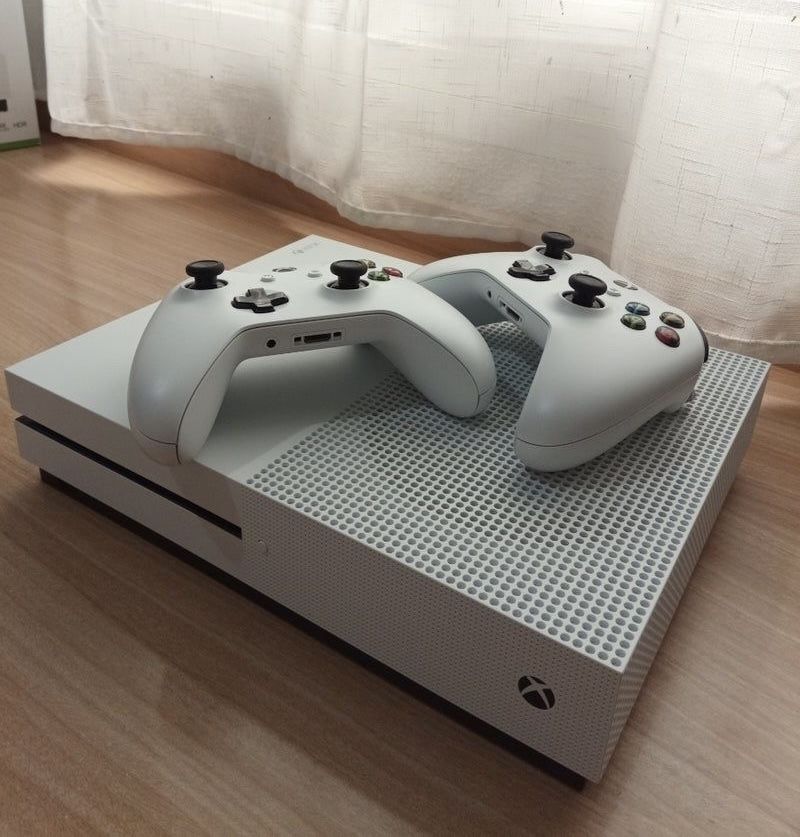 Xbox One S