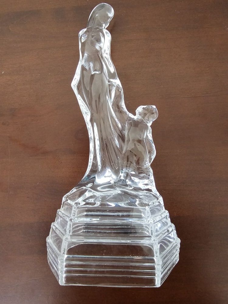 $25.00 - Italian Crystal, "Mother & Child" Statue - By RCR Royal Crystal Rock/10" Height/Like New Condition!
