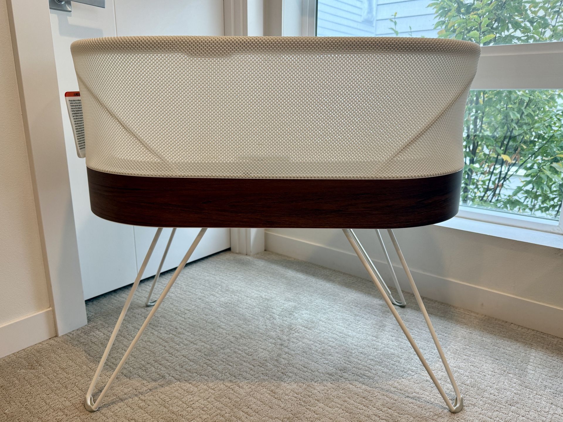 PENDING - SNOO Smart Bassinet Bundle – includes Swaddles, Sleep Sack & Fitted Sheet