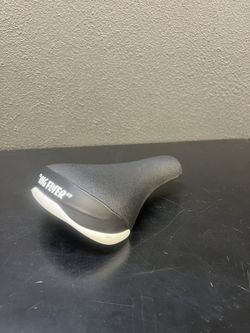 SE Seat
