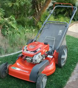 Lawn Mower Electric Black & Decker for Sale in Las Vegas, NV - OfferUp