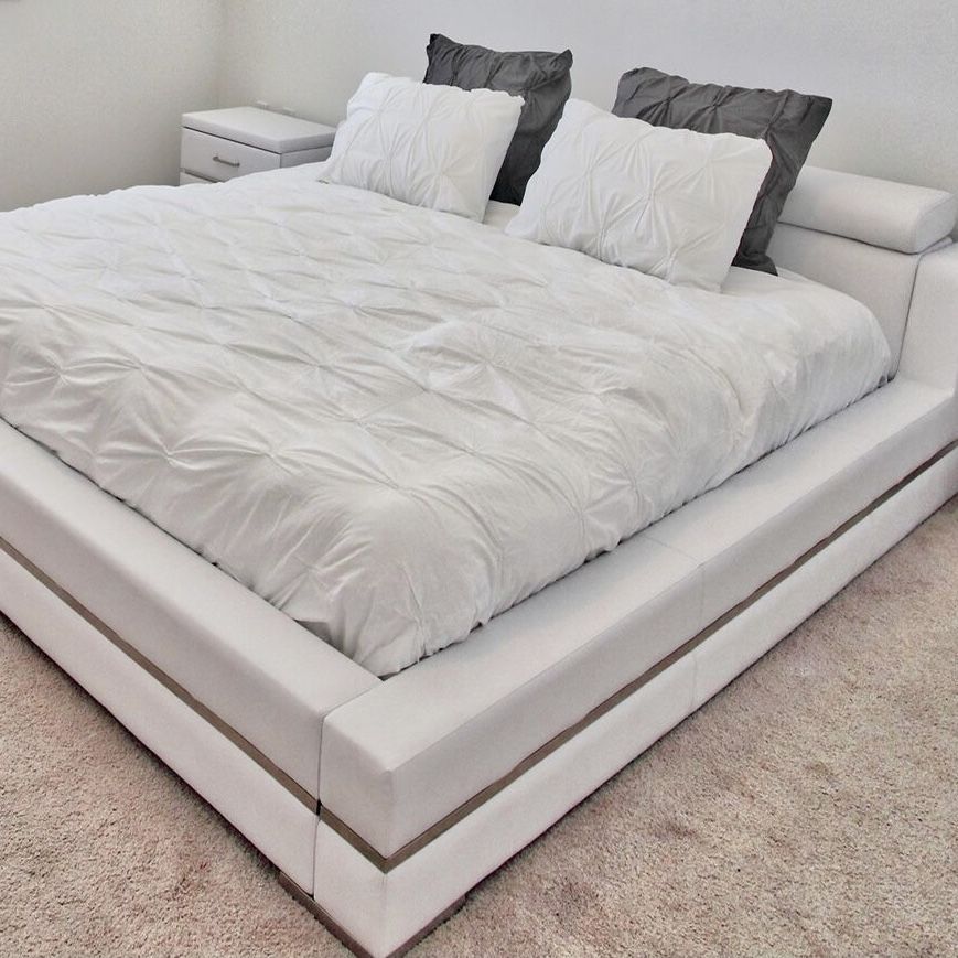 Luxury King Bed – White Leather Hera Design with 2 Nightstands and Mattress Included