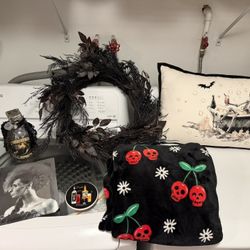 Halloween Decor