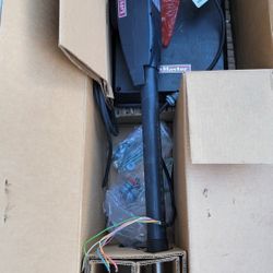 2 Liftmaster LA400 Gate Arms, Photo Eye, Mounting Brackets