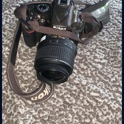 Camera Nikon D5200