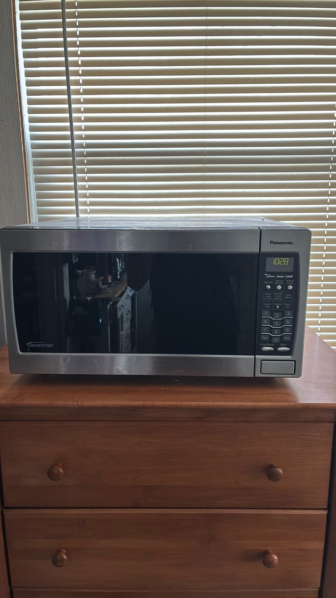 Panasonic Inverter Microwave 1250W