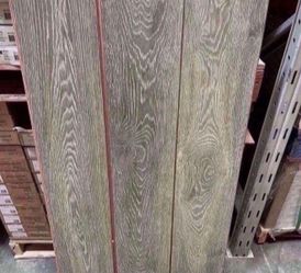 Home Decorators Collection - Bennett Valley Oak 12 mm Tx 8 in. W Waterproof Laminate Wood Flooring