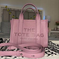 Authentic Marc Jacobs Small Leather Crossbody Tote Bag in the bold and beautiful Ribbon Pink color.