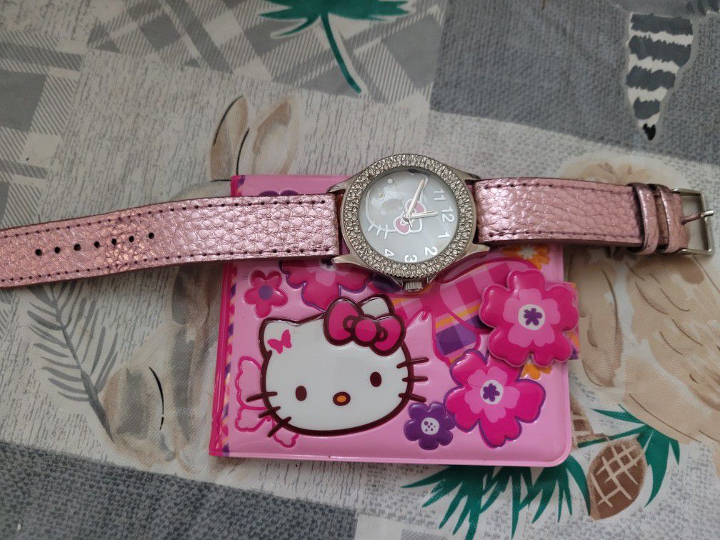 Hello Kitty Watch And Small Wallet