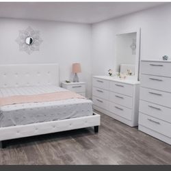 Brand New Queen Size Bedroom Set with Mattress $699.financing  Available No Credit Needed 