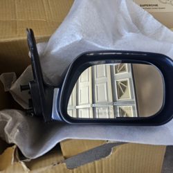02 - 06 Camry Passenger Side Mirror Electric