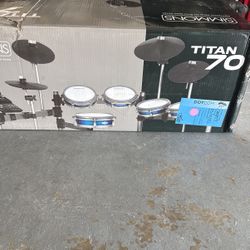 Simmons Titan 70
