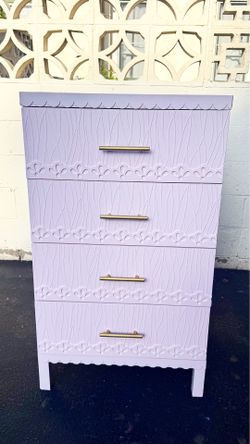 Cute refinished dresser ( baby pink)