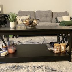 living room coffee table- PICK UP BETWEEN 11/15-11/22 ONLY