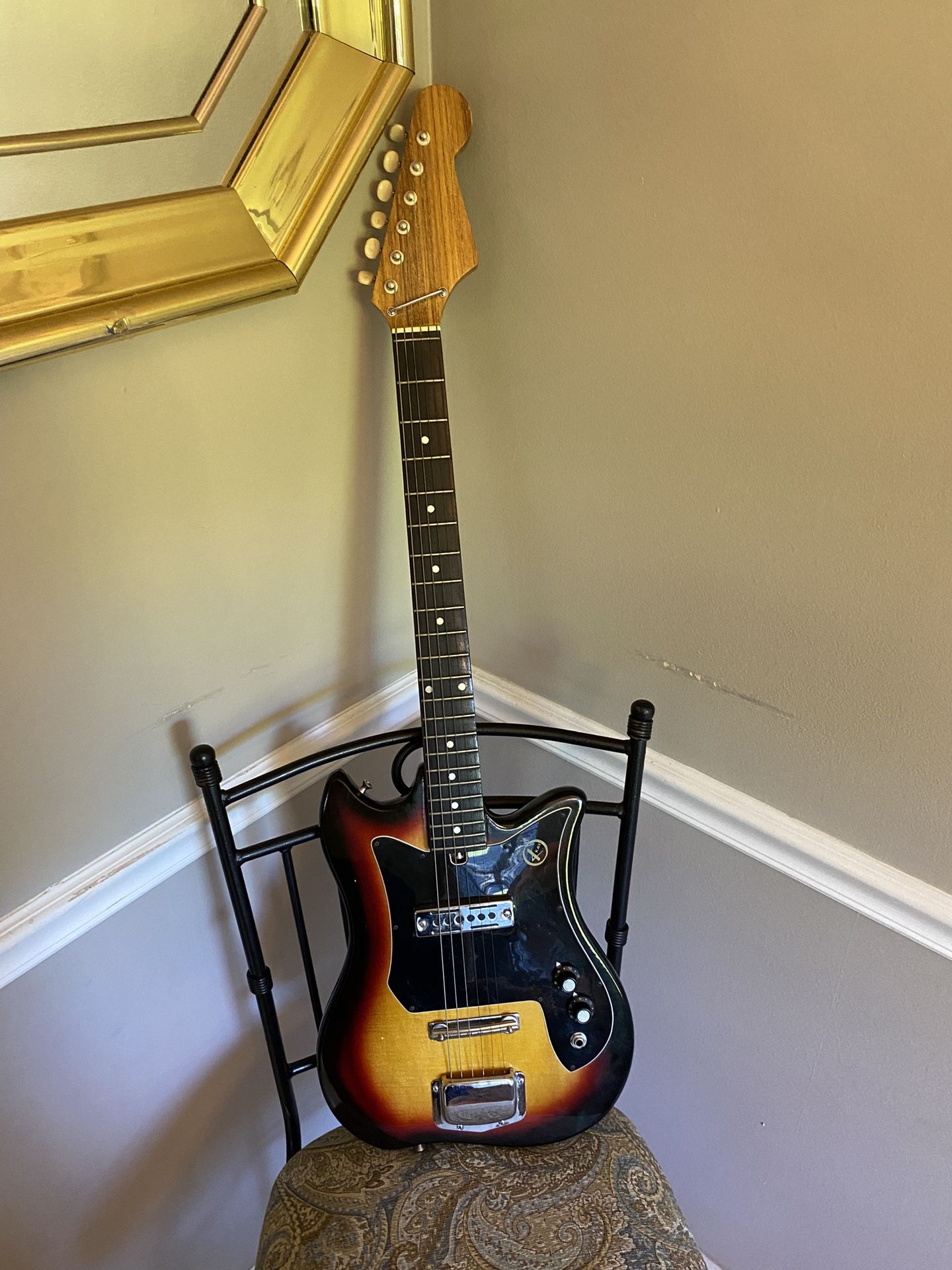 Vintage Early 70s Kay E-100 Electric Guitar with Case Excellent Condition