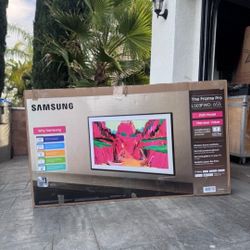 65” Samsung smart 4k frame pro Tv 