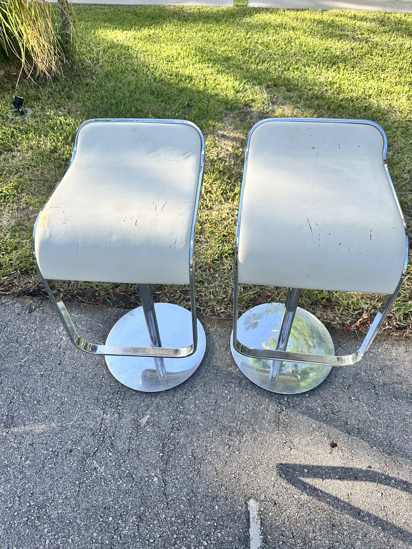 Free Bar Stools