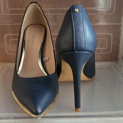 BCBG Generation navy pumps