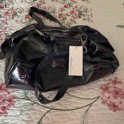 Brand New Kenneth Cole