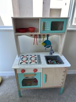 Play Kitchen