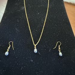 Gold tone gray cultured pearls $50