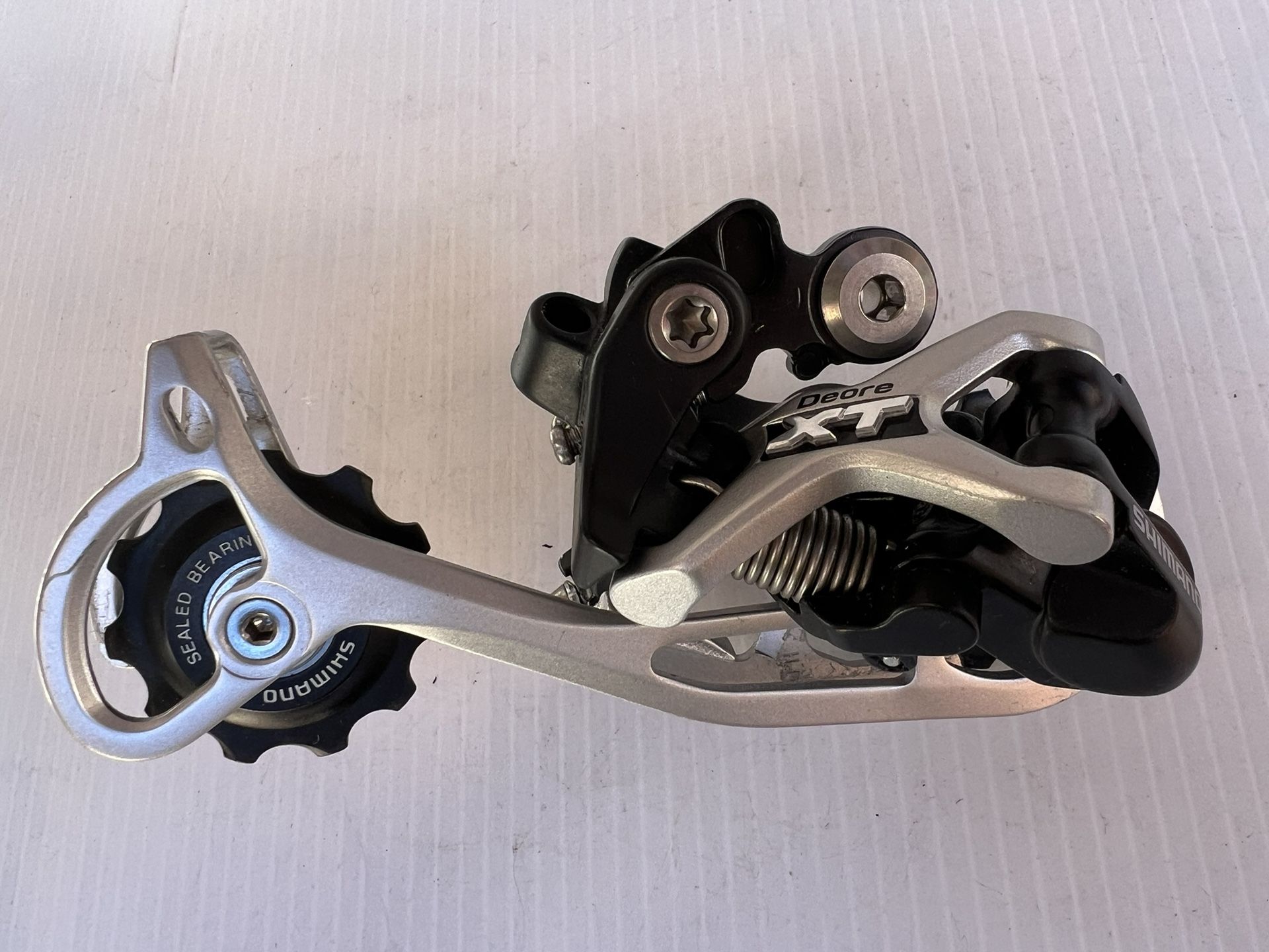 Shimano Deore XT RD-M772 9 Speed Mountain Bike Rear Derailleur SGS Long Cage MTB