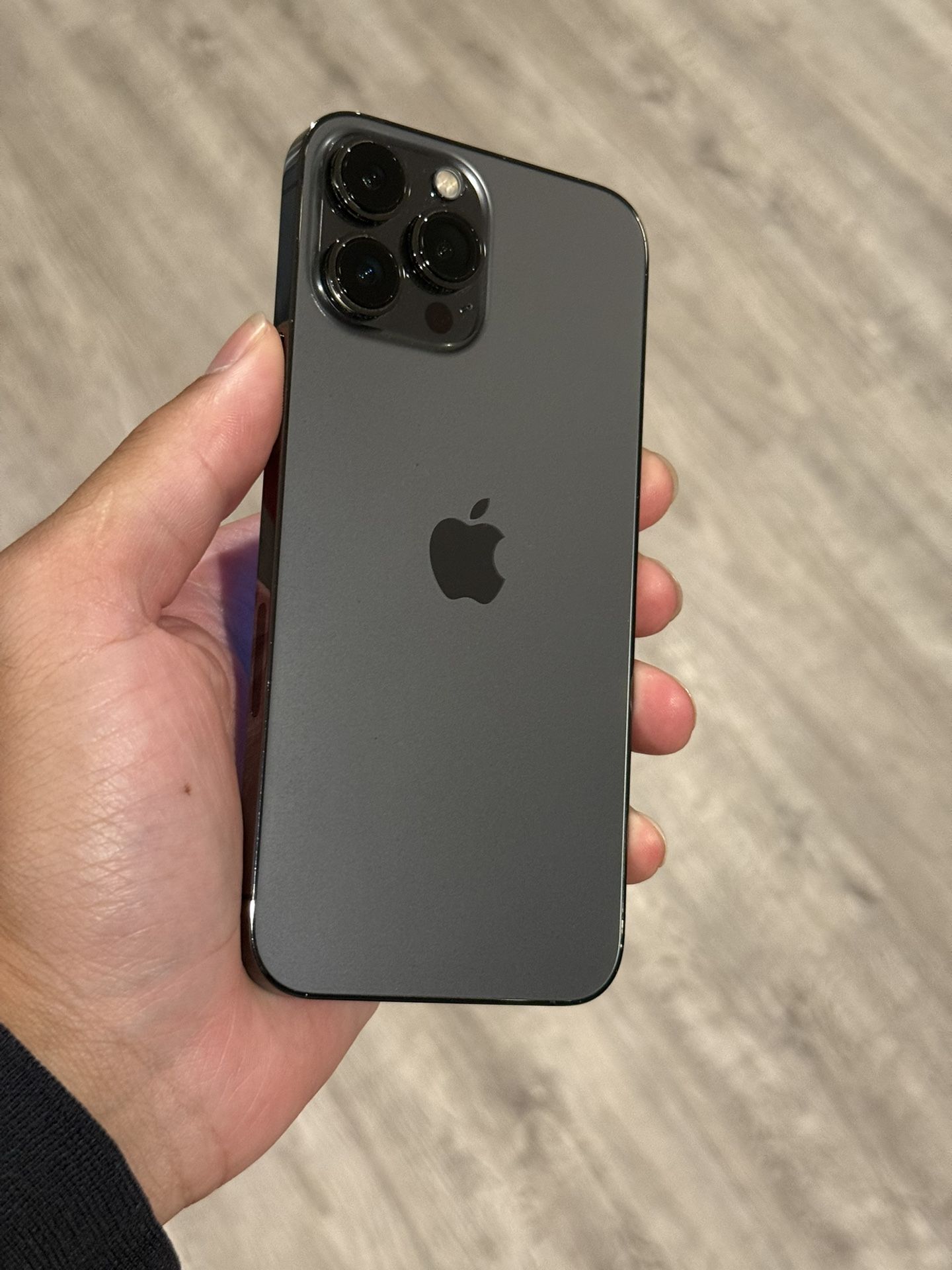 IPhone 13 Pro Max UNLOCKED -128GB -