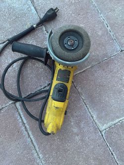 Dewalt DWE4120 120V 4 1/2 inch Angle Grinder