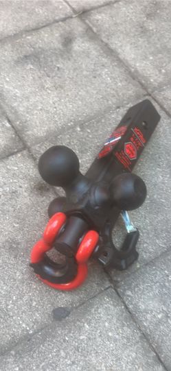 Three-way tow hitch