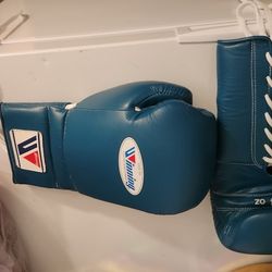 14 Oz  Boxing Gloves With Free Hand Wraps 