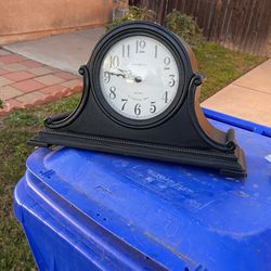 Howard Miller 72Nd Anniversary Edition Dual Chime Clock