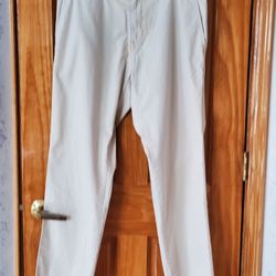 Tommy Hilfiger Chino men's pants White Cotton RN# 77806 Size 34/30 Pockets Flat

Description
Designed with a custom fit, these chino pants by Tommy Hi