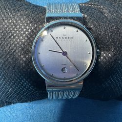Skagen Denmark Women’s Mesh Band Watch – Silver – Slim Quartz