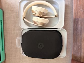 Beats Solo 4