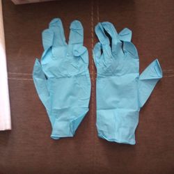 Basic Vinyl Synmax Exam Gloves Large