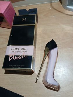WOMENS CAROLINA HERRERA PURFUME