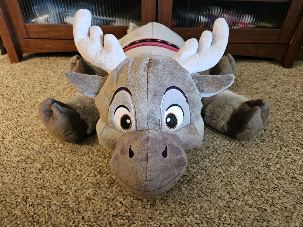 Disney Chewy X-Large Frozen Sven Dog Toy