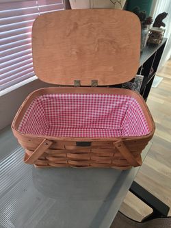 Peterboro Basket Co. picnic basket 
