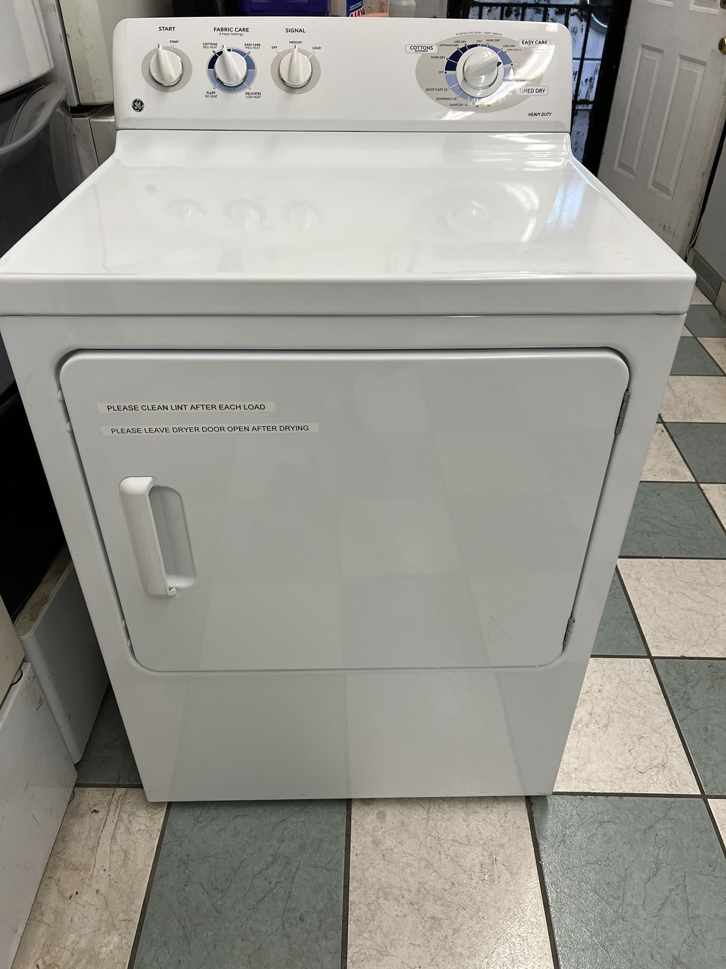 Ge Electric Dryer ( Delivery Available)